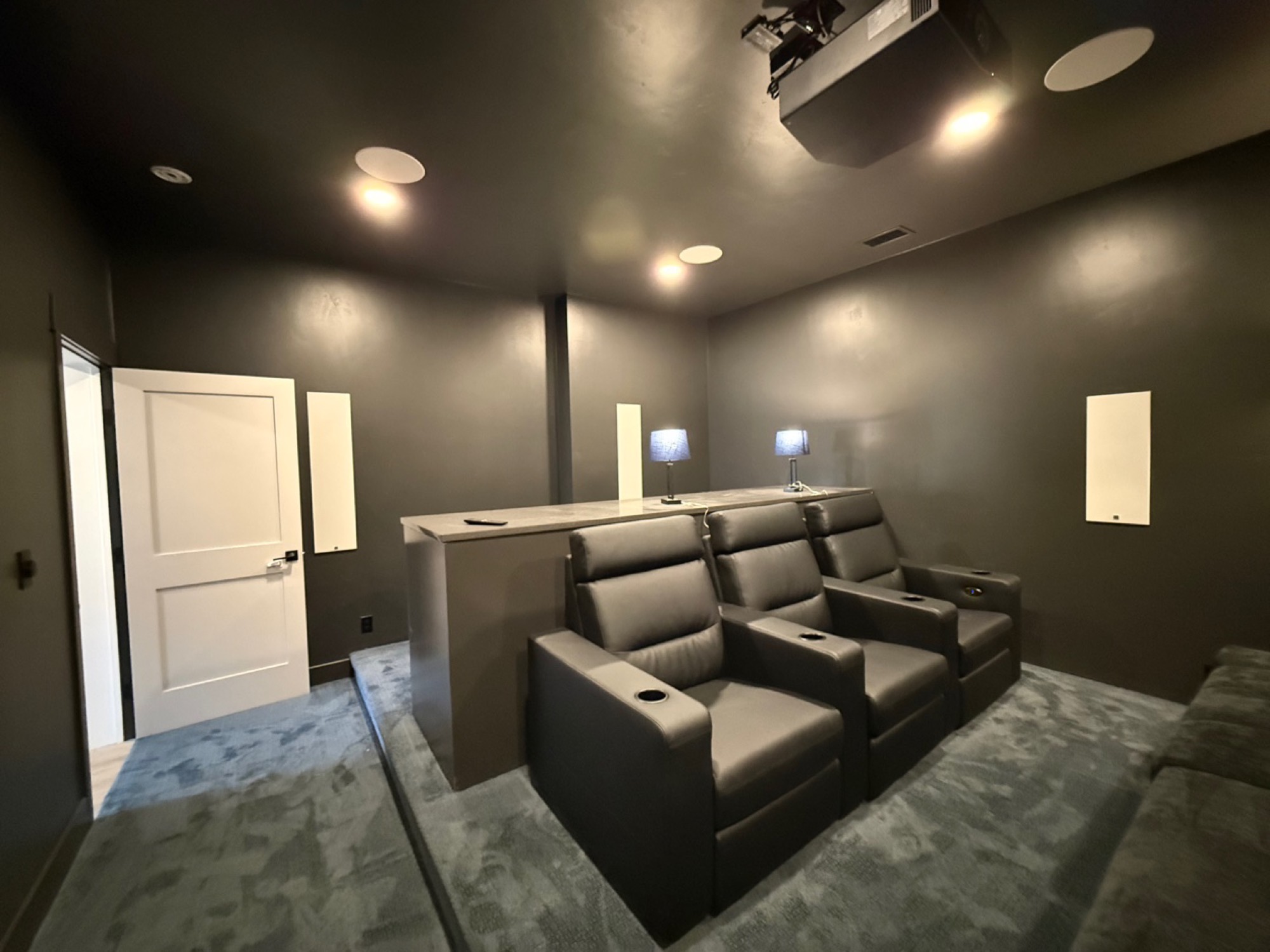 Screen wall